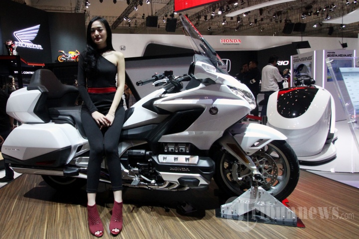 SPG Cantik Hiasi GIIAS 2018