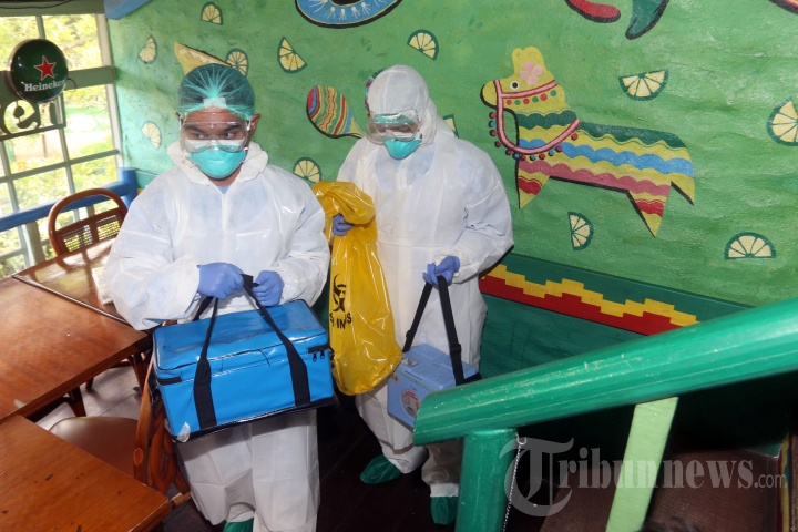 Sterilisasi Amigos Resto Terkait Penyebaran Virus Corona