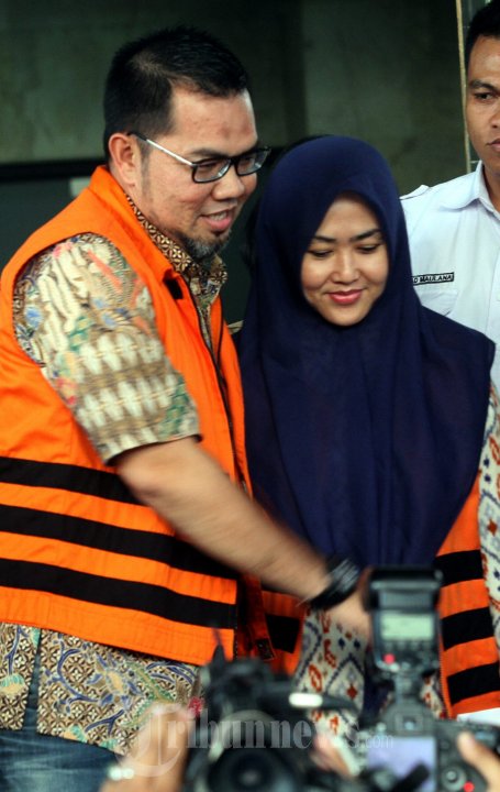 Suami dan Istri Bupati Empat Lawang Jadi Tersangka