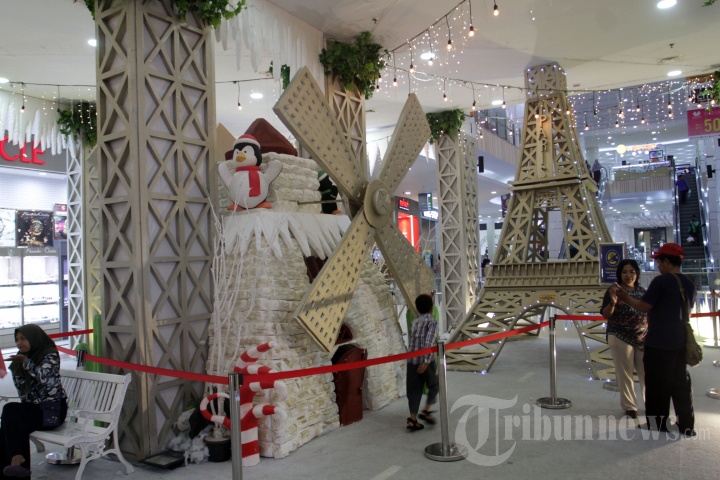 Suasana Natal 2018 di Mall