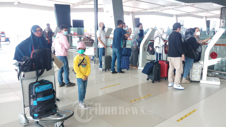Suasana Para Penumpang di Bandara Soetta Jakarta