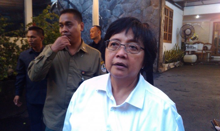 Suasana Pelayat Dirumah Duka Susi Pudjiastuti