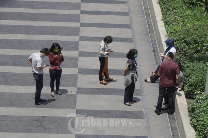 Suasana Penerapan Pembatasan Sosial Berskala Besar (PSBB) Di Jak