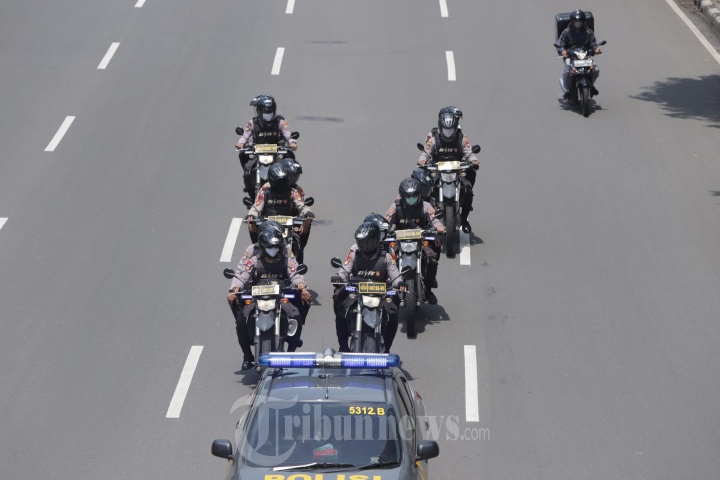 Suasana Penerapan Pembatasan Sosial Berskala Besar (PSBB) Di Jak