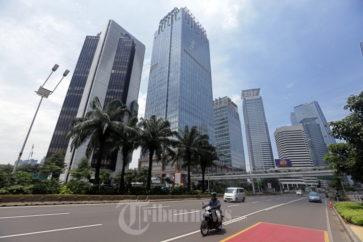 Suasana Penerapan Pembatasan Sosial Berskala Besar (PSBB) Di Jak