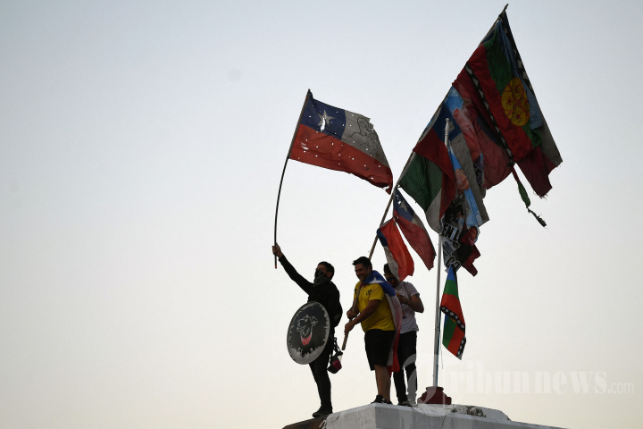 Suka Cita Pendukung Gabriel Boric, Presiden Terpilih Chile