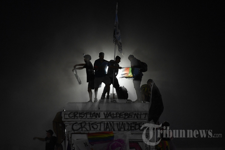 Suka Cita Pendukung Gabriel Boric, Presiden Terpilih Chile