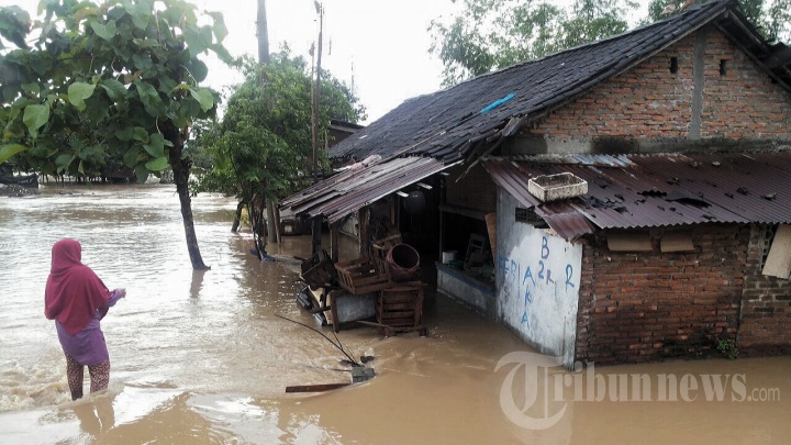 Sungai Bengawan Solo Meluap
