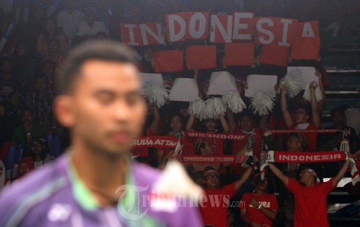 Suporter Tim Bulu Tangkis Indonesia