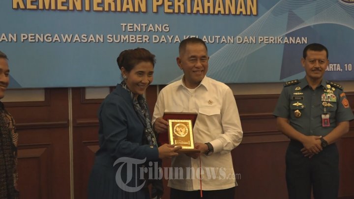 Susi Pudjiastuti dan Ryamizard Ryacudu Lakukan MoU