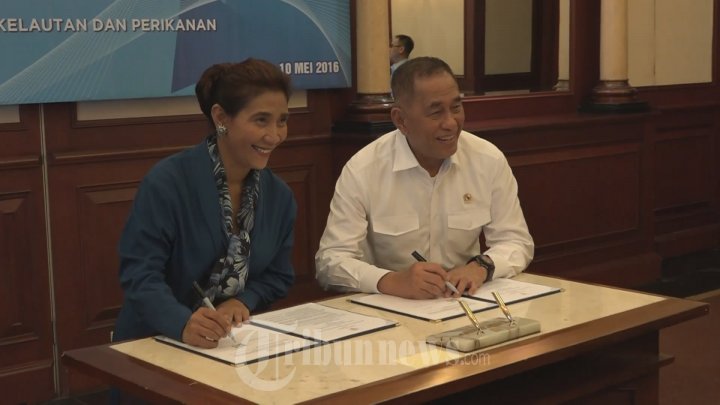 Susi Pudjiastuti dan Ryamizard Ryacudu Lakukan MoU
