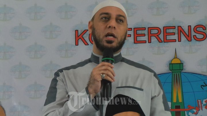 Syekh Ali Jaber Hadiri Konpers Wahdah Islamiah