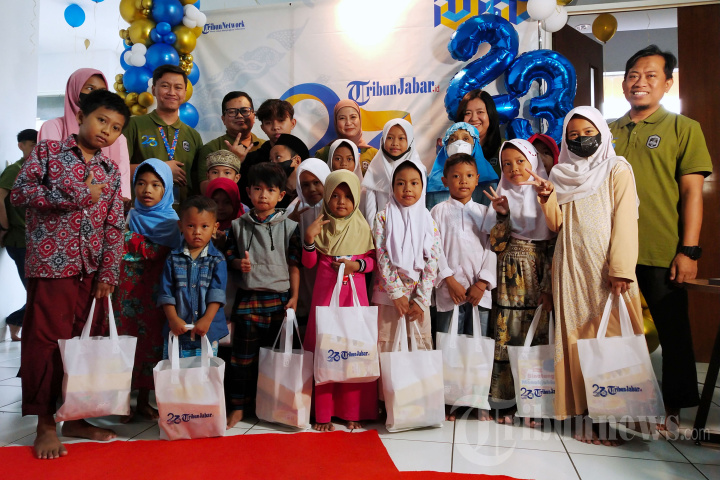 Syukuran HUT Ke-23 Tribun Jabar