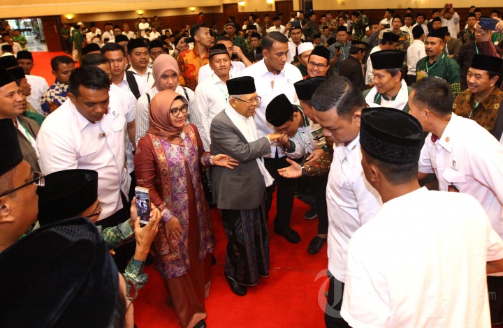 Wakil Presiden RI terpilih 2019-2024, KH Ma'ruf Amin menghadiri acara Tasyakur Kebangsaan Bersama Ulama yang diselenggarakan Pengurus Wilayah Nahdlatul Ulama (PWNU) Jawa Barat, di Hotel Horison, Jalan Pelajar Pejuang, Kota Bandung, Jumat (30/8/2019). Silaturahmi bertajuk 
