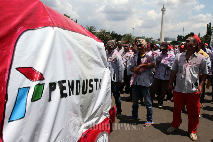 Teatrikal Zombie Buruh Pertamina