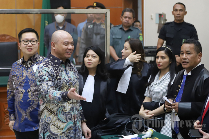 Teddy Minahasa Divonis Penjara Seumur Hidup