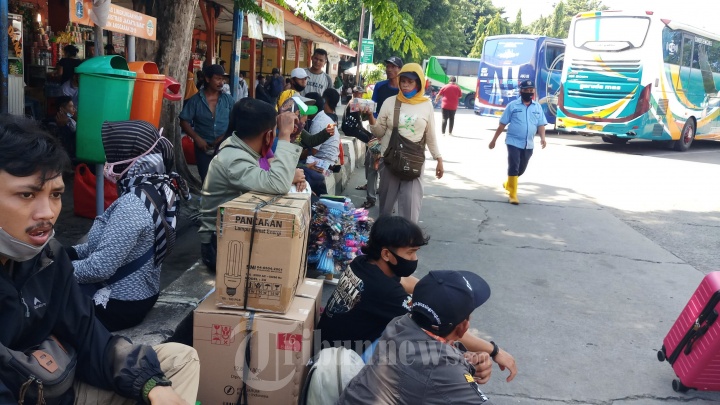 Terminal AKAP Kalideres Dipadati Pemudik Lebaran