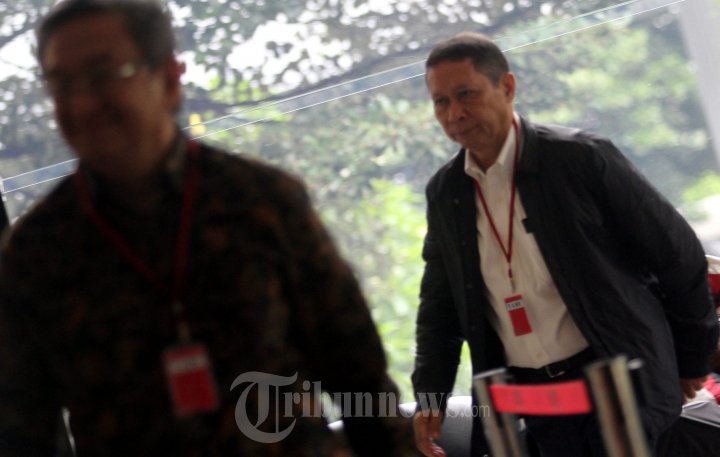 Tersangka RJ Lino Diperiksa KPK