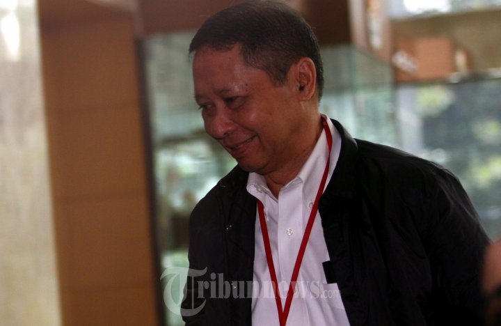 Tersangka RJ Lino Diperiksa KPK