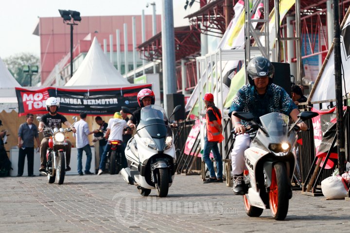 Test Ride Sepeda Motor di Ajang IIMS 2015