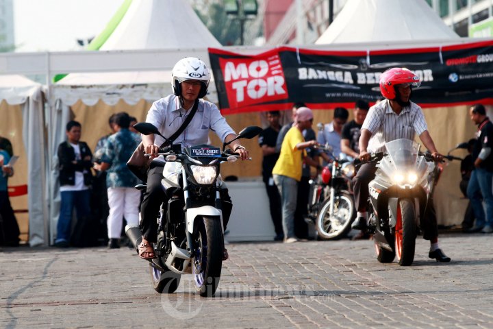 Test Ride Sepeda Motor di Ajang IIMS 2015