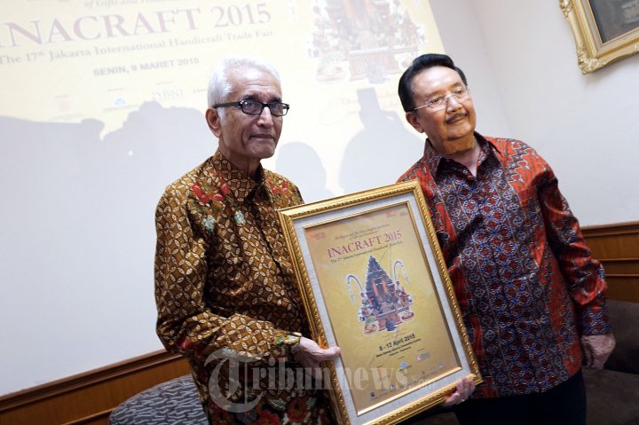 Thamrin Bustami dan Bramantyo W Konpers Pameran Inacraft 2015