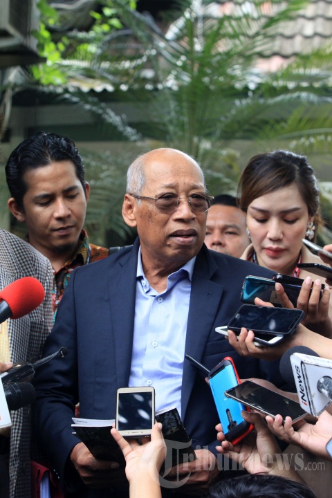 Tim Hukum PDIP Temui Pimpinan KPU