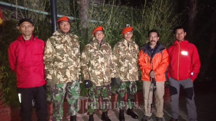 TNI Cari WNI Yang Hilang di Nepal