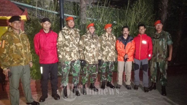 TNI Cari WNI Yang Hilang di Nepal