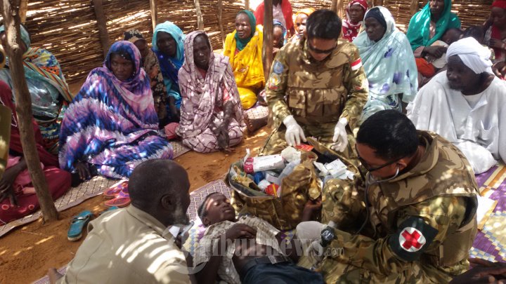 TNI Gelar Pengobatan Massal Gratis di Darfur Barat