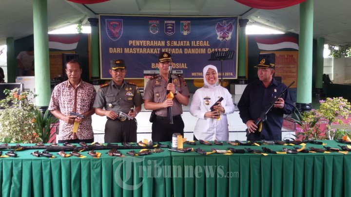 TNI terima 53 Pucuk Senjata Api Rakitan di Lampung Tengah