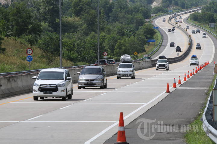 Tol Menuju Bakauheni Ramai Lancar