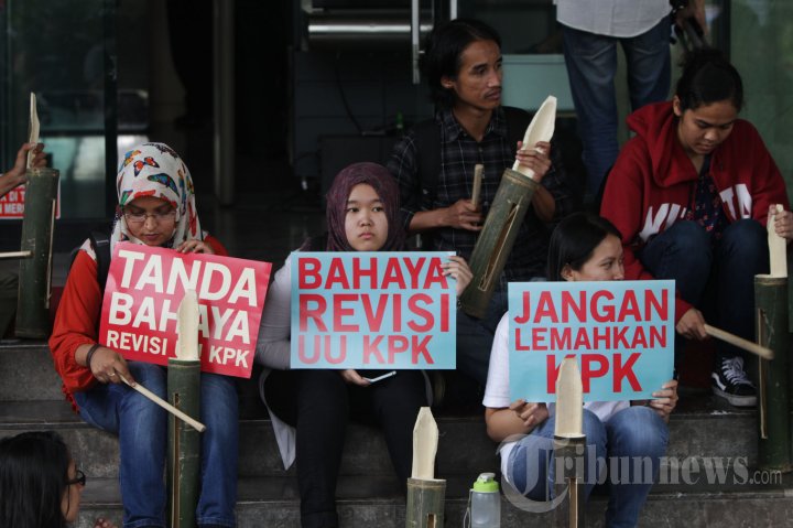 Tolak Revisi UU KPK