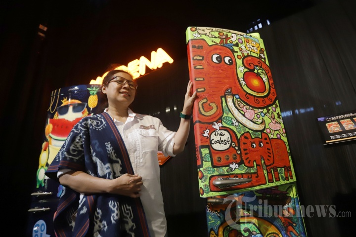 Torehan Lukisan Indah Tiga Seniman di Modena Masterpiece Retrofridge