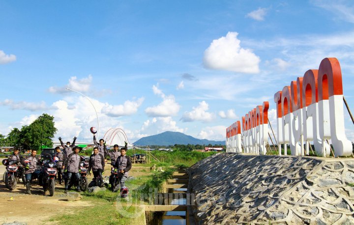 Touring 10 Rider Kendarai Supra GTR 150 R