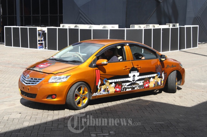 Toyota Vios Bermuka Dua Jadi Daya Tarik Pengunjung di IIMS 2018