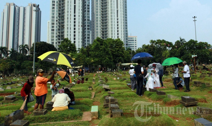 Tradisi Ziarah Kubur Jelang Ramadan