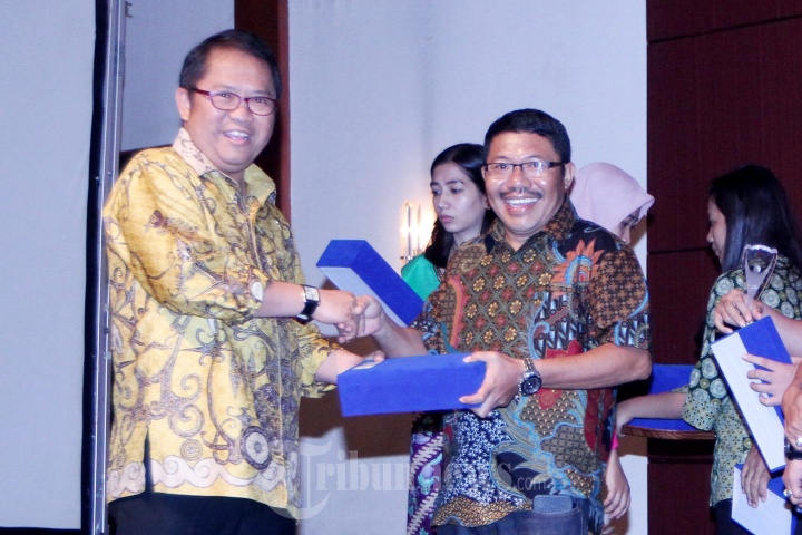 Tribun Raih Penghargaan SPS 2017