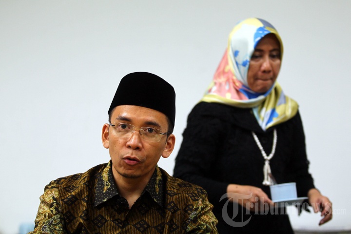 Tuan Guru Bajang Sambangi Tribun