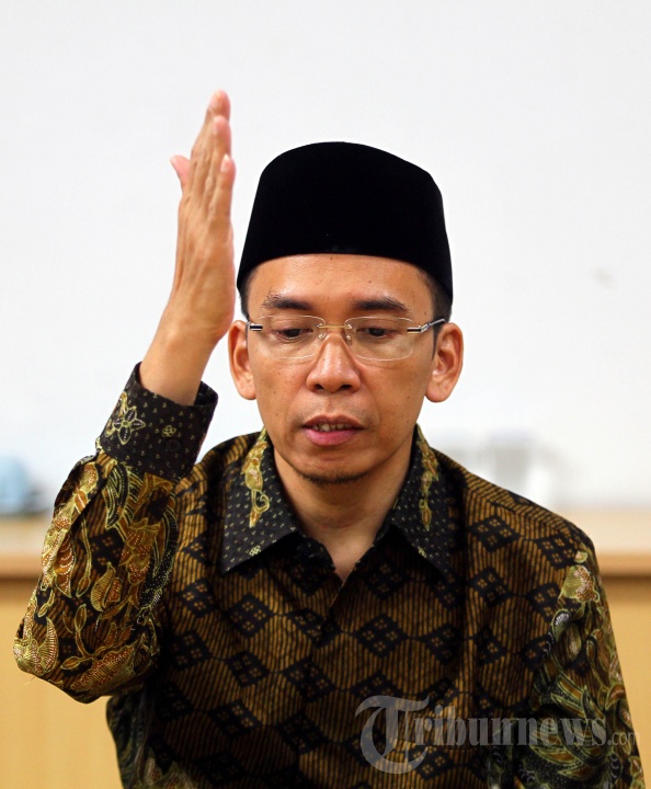 Tuan Guru Bajang Sambangi Tribun