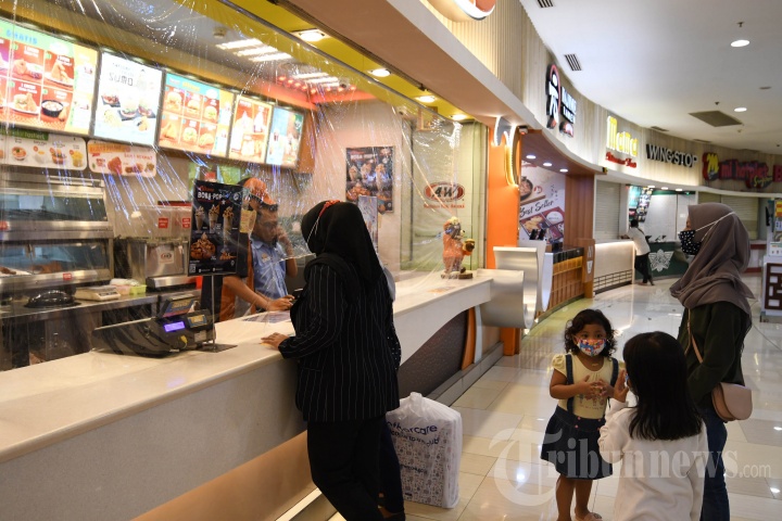 Tunjungan Plaza Perketat Protokol dengan Terapkan One Way System