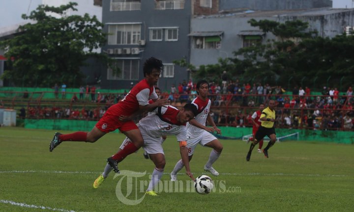 Uji Coba PSM dan Martapura FC