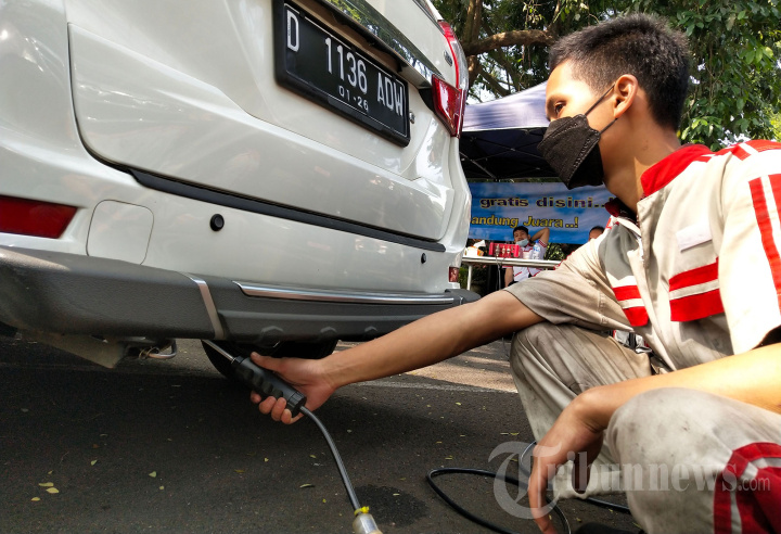 Uji Emisi Gratis di Balai Kota Bandung