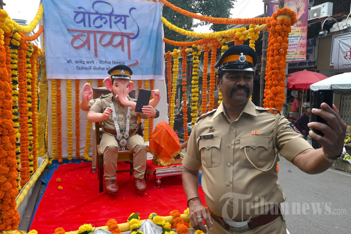 Umat Hindu India Menyambut Festival Ganesh Chaturthi