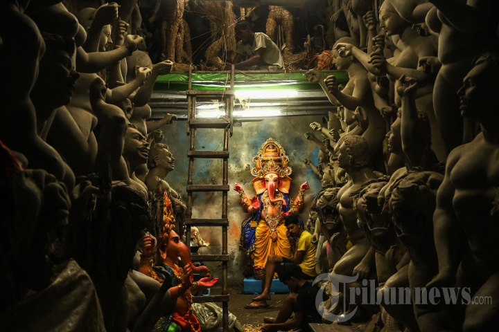Umat Hindu India Menyambut Festival Ganesh Chaturthi
