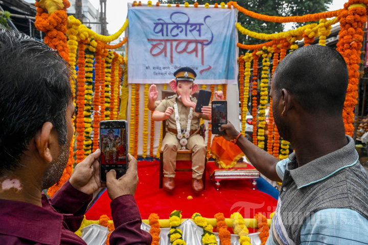 Umat Hindu India Menyambut Festival Ganesh Chaturthi