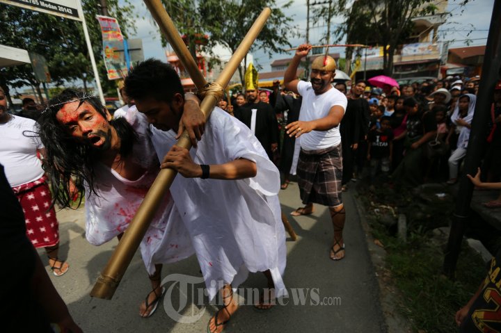 Umat Kristen Protestan Medan Adakan Drama Jalan Salib