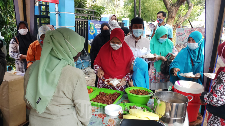 UMKM Karawaci Gelar Kedai Jumat Berkah
