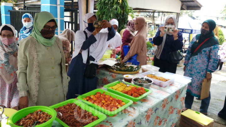 UMKM Karawaci Gelar Kedai Jumat Berkah