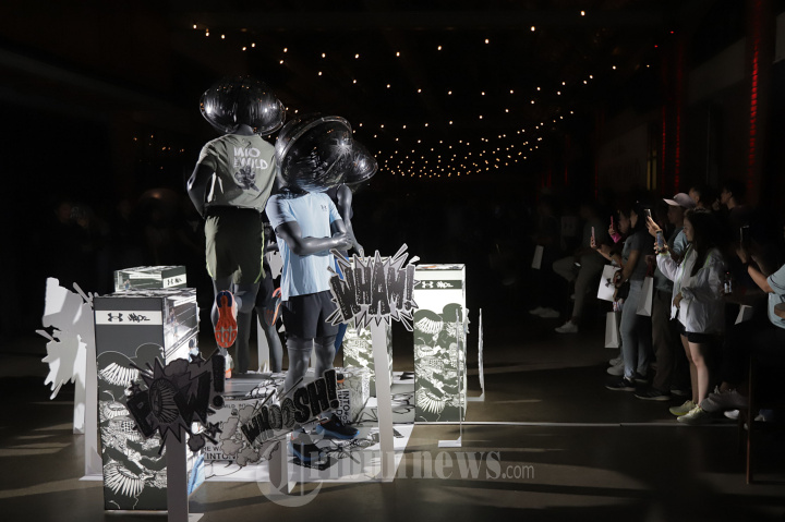 Under Armour Gandeng Darbotz Luncurkan Koleksi Pakaian Lari Terbaru